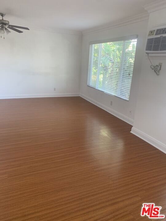 Entourage unit 219, Burbank, CA 91505 - photo 2