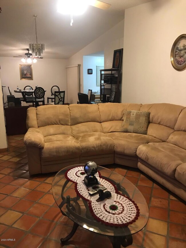 Living:Dining