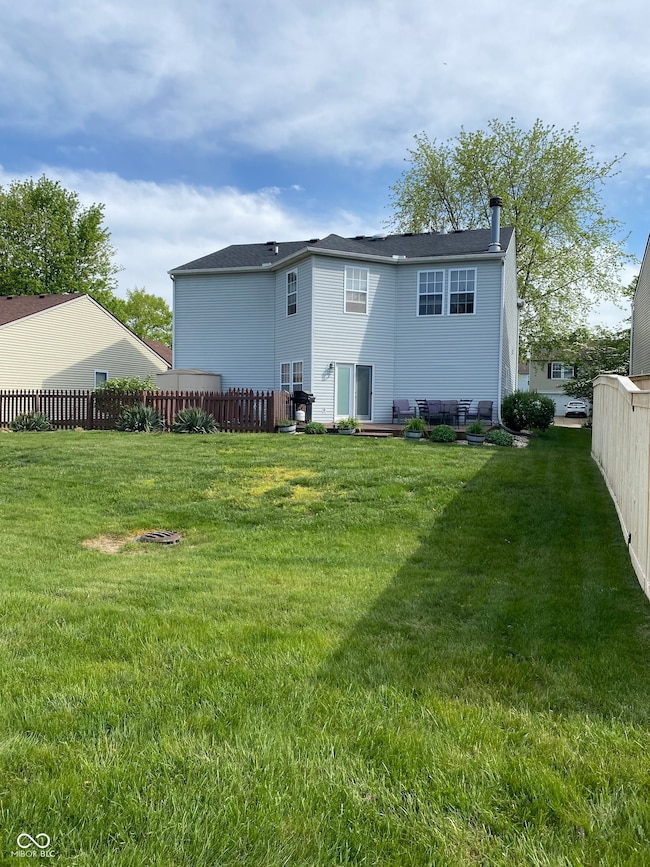 10190 Holly Berry Cir, Fishers, IN 46038 - photo 6