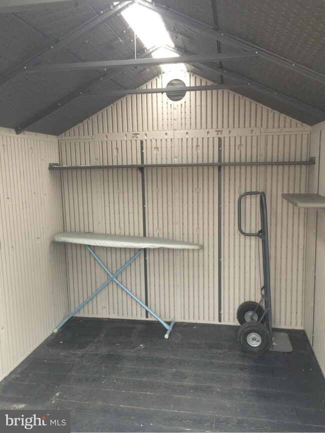 11313 Lakeside Dr unit 25, Hagerstown, MD 21740 - photo 6