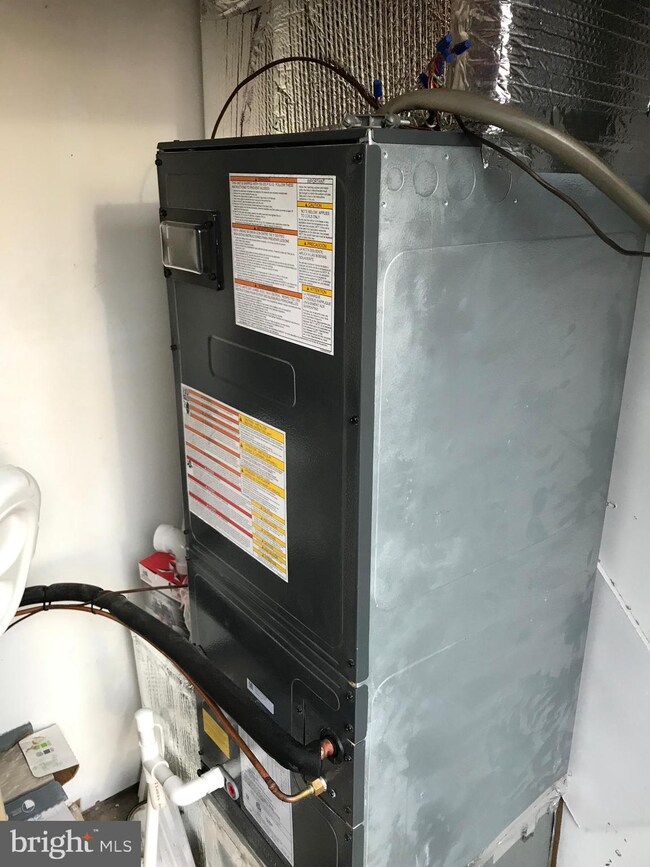 1026 Brixton Ct, Sterling, VA 20164 - photo 4