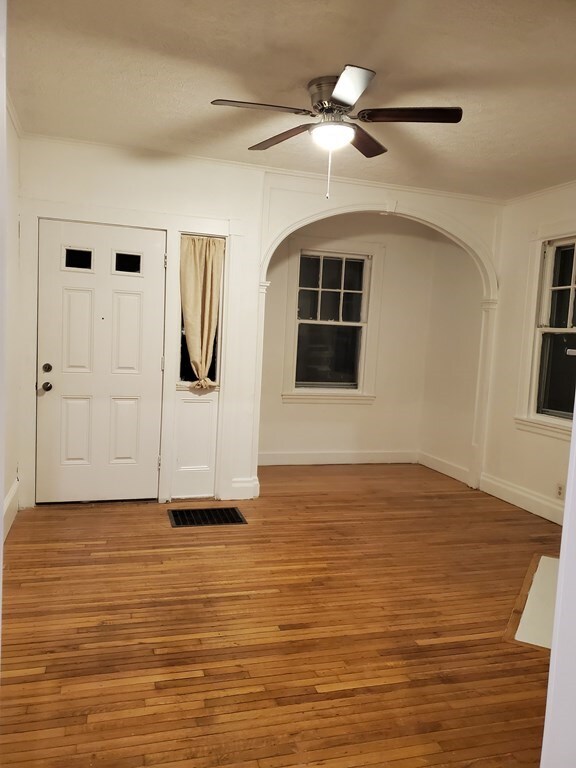 19 Kensington Park unit 1, Lynn, MA 01902 - photo 3