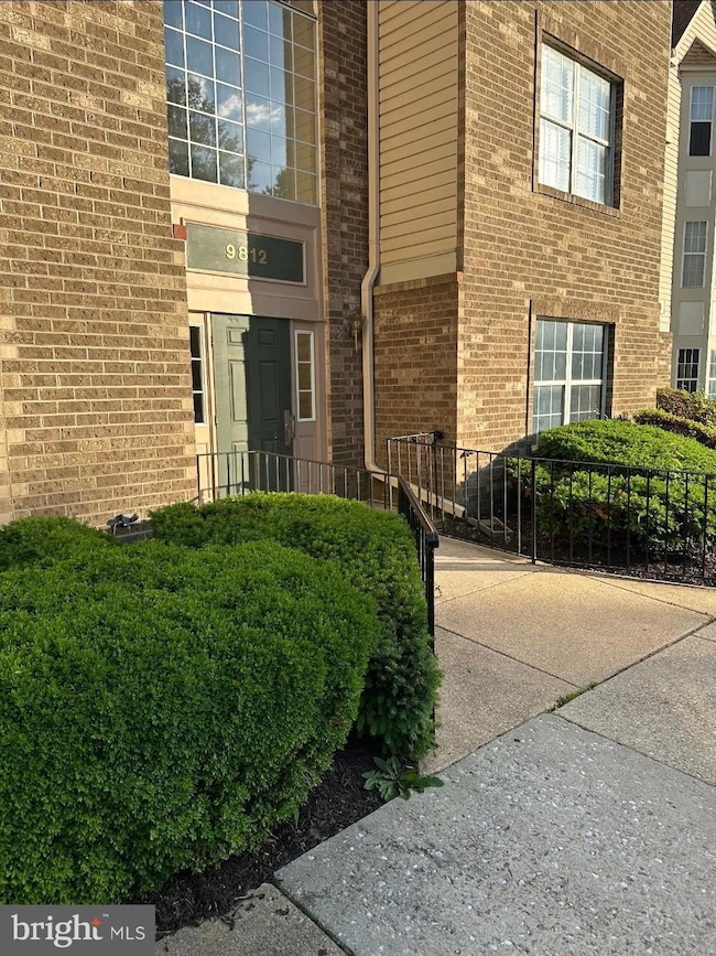 9812 Lake Pointe Ct unit 301, Upper Marlboro, MD 20774 - photo 2