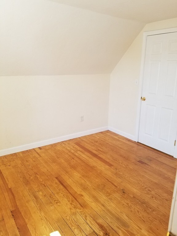 547 Bay St unit 3, Taunton, MA 02780 - photo 4