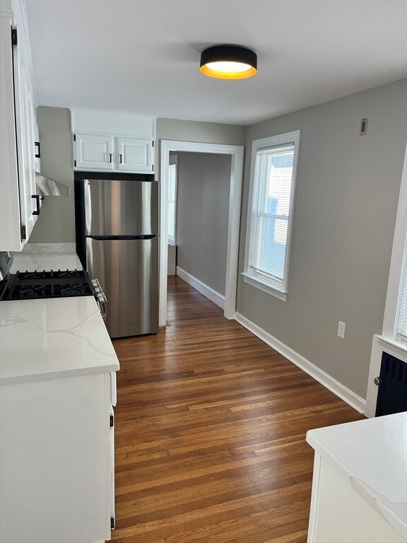 27 Line St unit 2, Cambridge, MA 02138 - photo 2