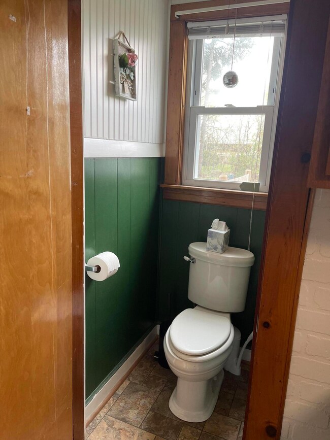 146 Lincoln St, Bangor, ME 04401 - photo 6