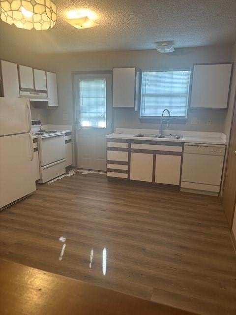 132 N Crest Dr, Raymore, MO 64083 - photo 3