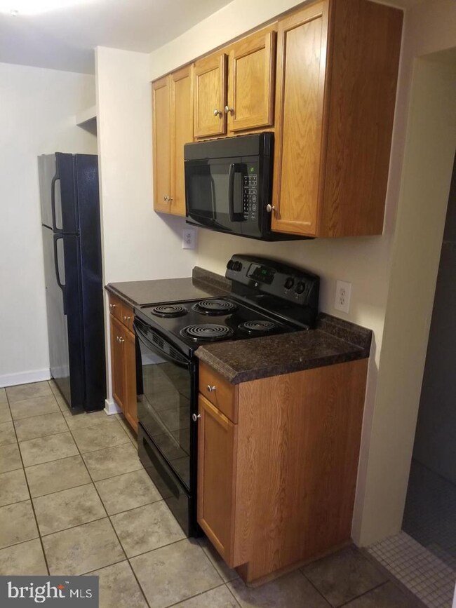 540 West Ct unit 26C, Glen Burnie, MD 21061 - photo 4