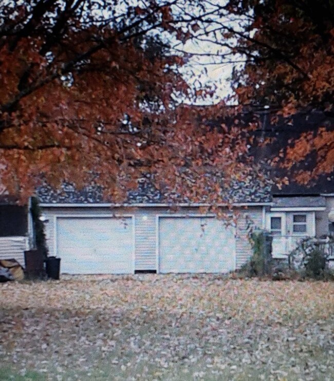 179 7th St SE, Linton, IN 47441 - photo 6