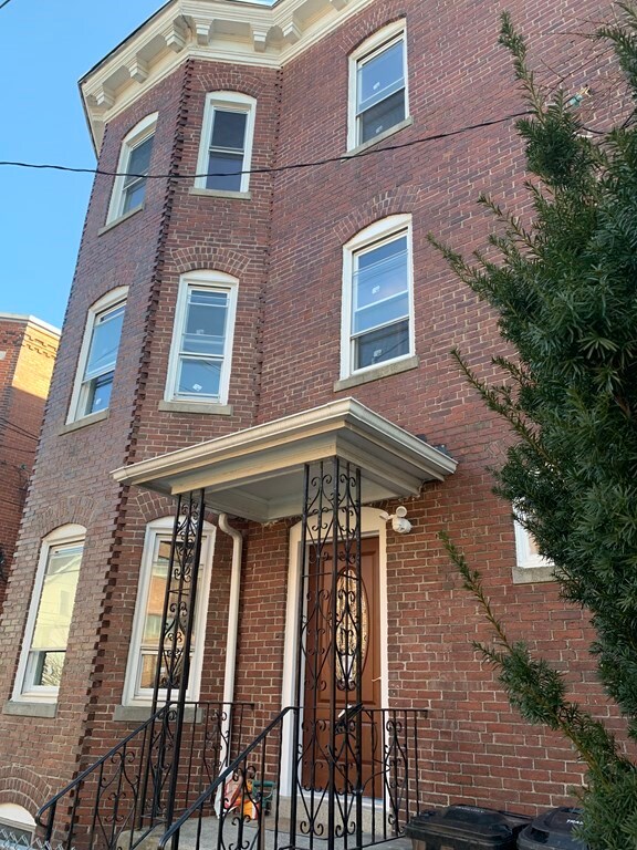 29 Waverly St unit 3, Brighton, MA 02135 - photo 2