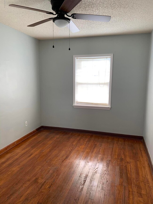 2923 Alonso Rd, Jacksonville, FL 32216 - photo 4