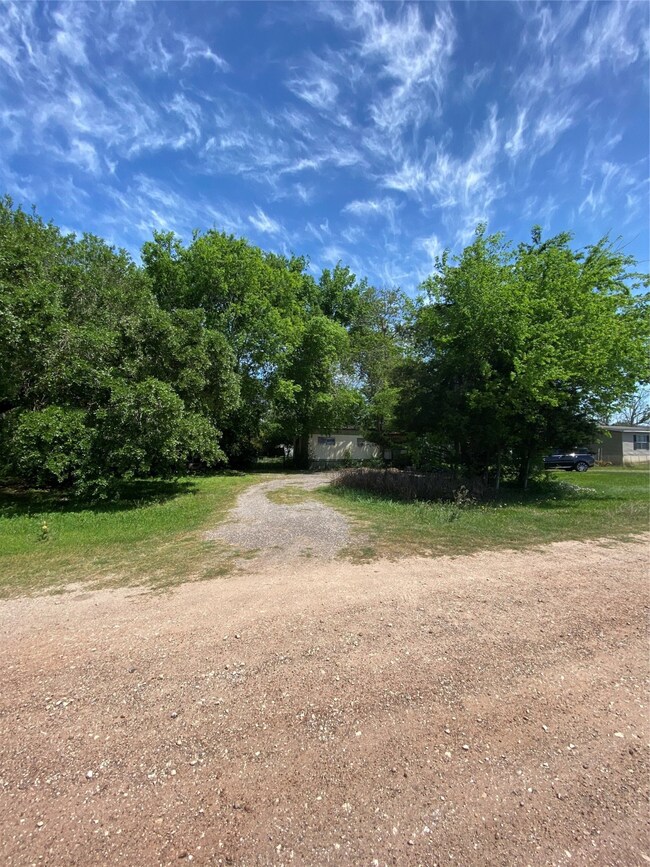 17806 Willow Run St, Hockley, TX 77447 - photo 2