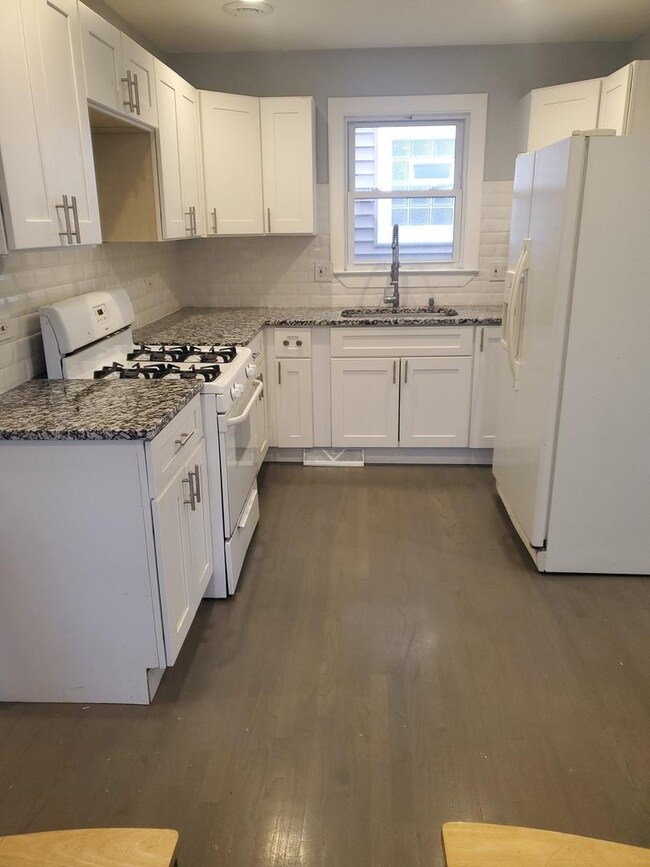 1514 East Ave unit 2, Berwyn, IL 60402 - photo 5