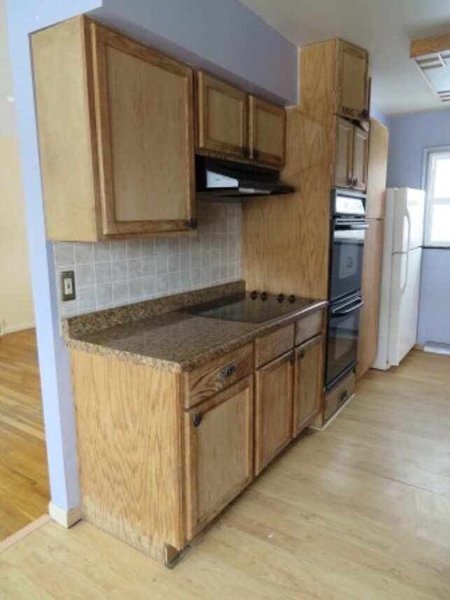 2405 Bellaire Dr unit Jim Bridger, Casper, WY 82604 - photo 5