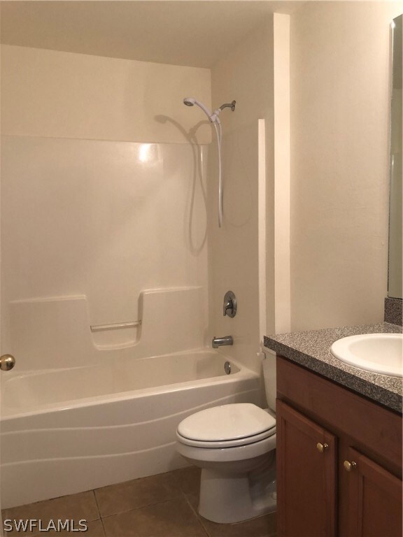 guest bath 4438