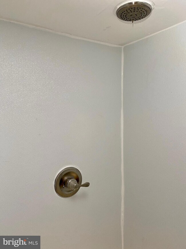 1434 Reynolds St, Baltimore, MD 21230 - photo 3