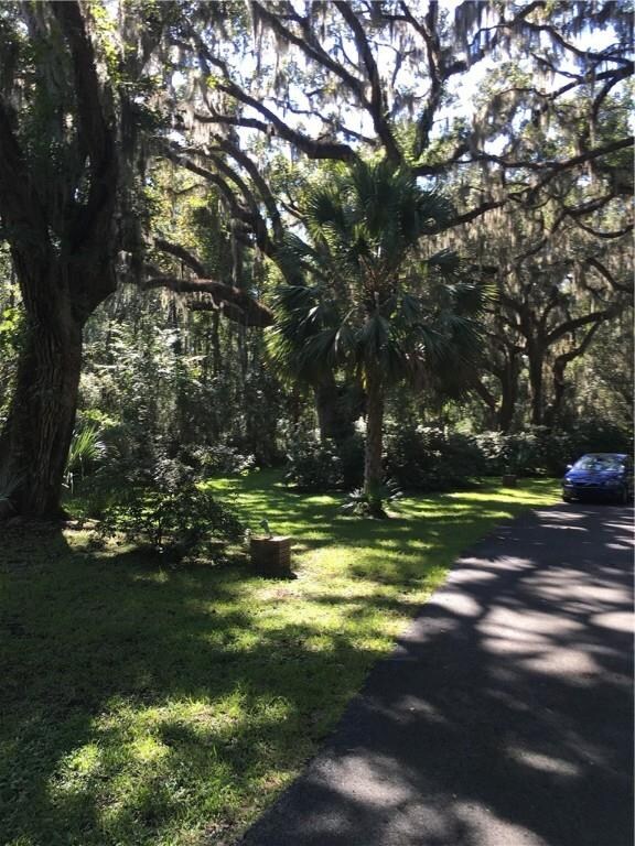 1056 Bob Wagner Ln SE, Darien, GA 31305 - photo 5