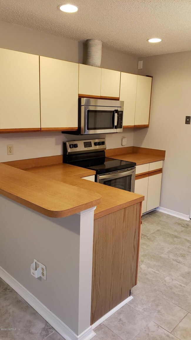 7623 Baymeadows CIR W 2054