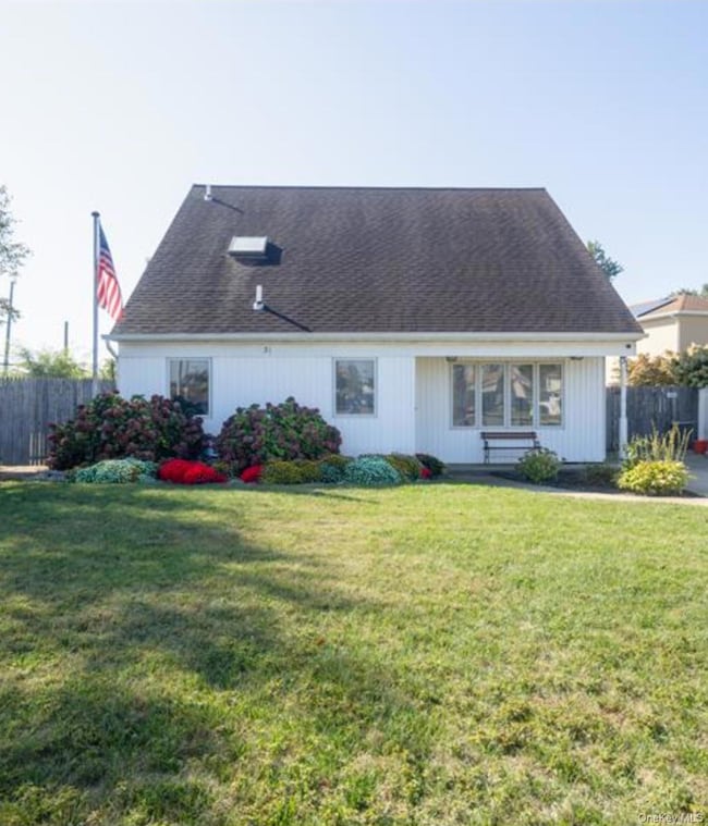 31 Parente Ln N, Island Park, NY 11558 - photo 2