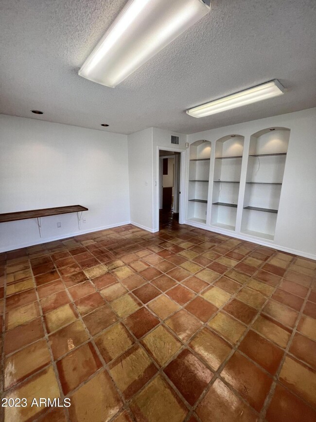 107 W Hatcher Rd, Phoenix, AZ 85021 - photo 7