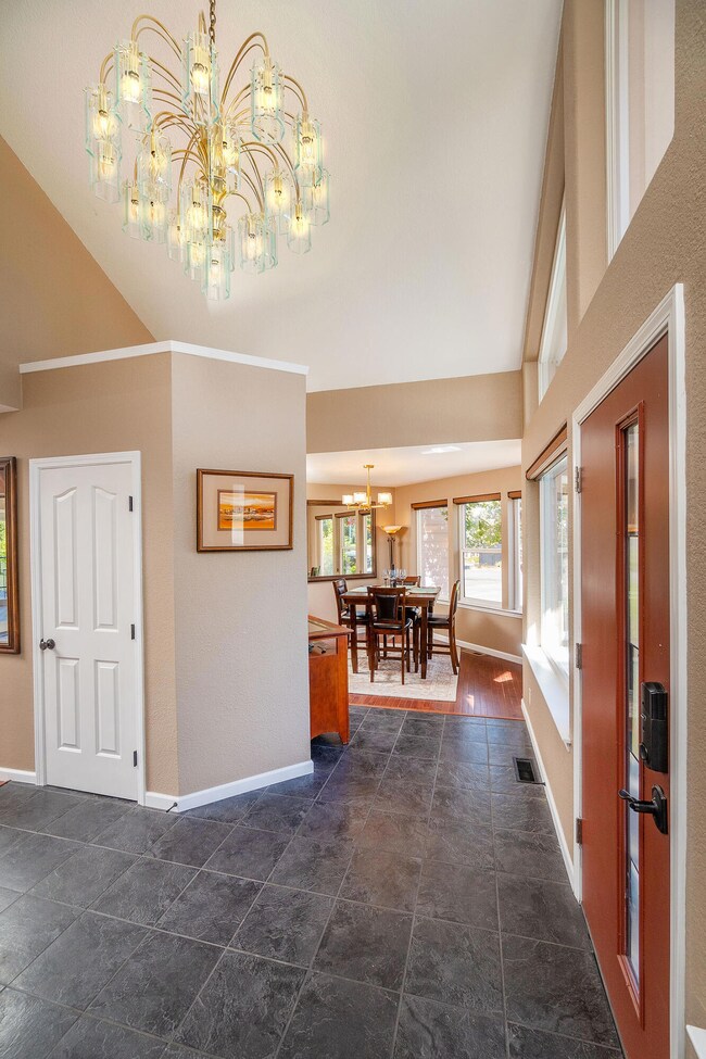 3609 SW Hillcrest Dr, Redmond, OR 97756 - photo 6