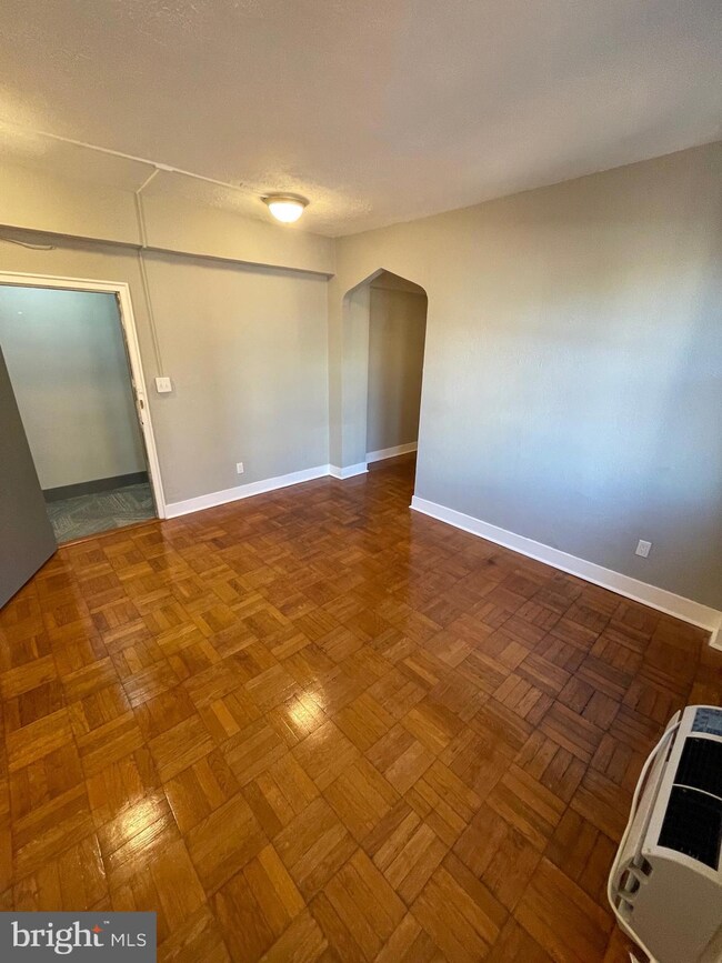 Swarthmore Condos unit 610, Washington, DC 20037 - photo 7