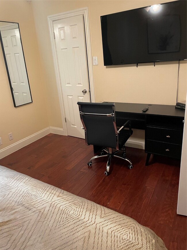 3500 Routh St unit 4, Dallas, TX 75219 - photo 4