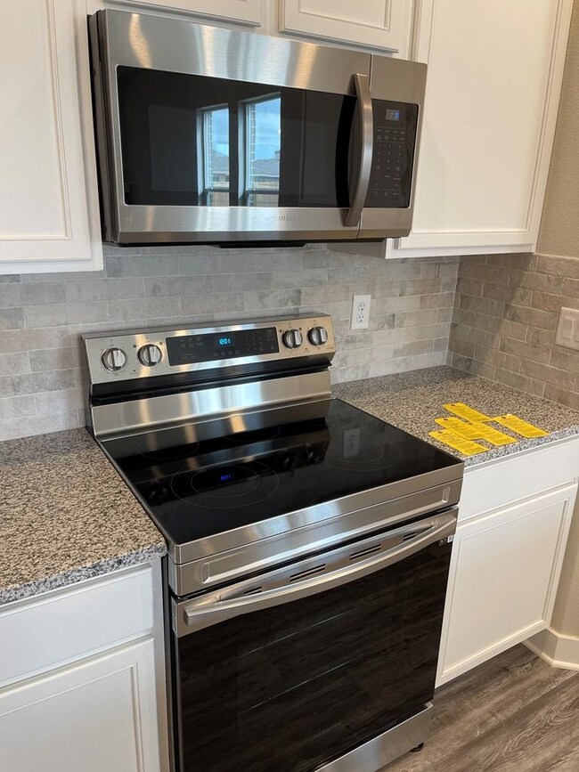 1329 Big Easy St, Odessa, TX 79765 - photo 5