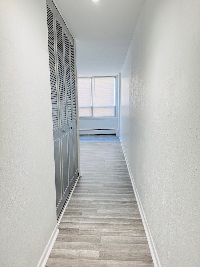 Granville Beach Condominiums unit 1508, Chicago, IL 60660 - photo 2