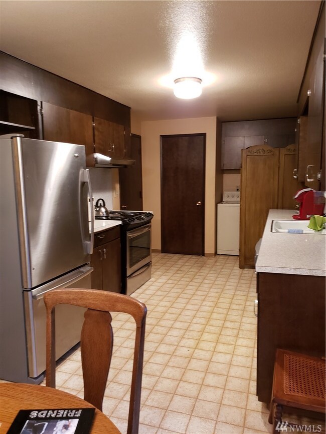 5019 80th Avenue Ct E unit 2, Fife, WA 98424 - photo 3