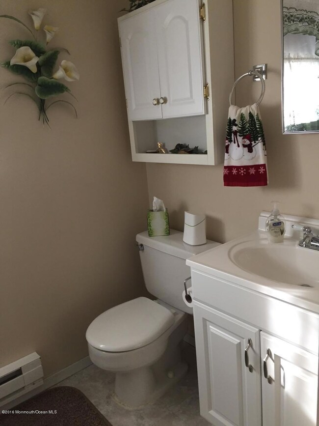 3 Greenmeadow Ln unit 72, Whiting, NJ 08759 - photo 7