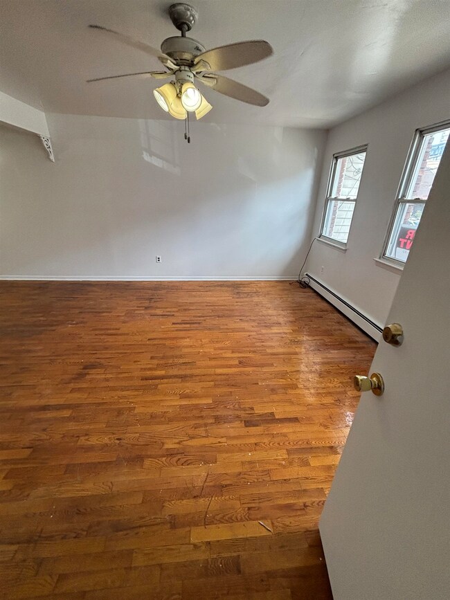 19 Skillman Ave unit 2, Jersey City, NJ 07306 - photo 2