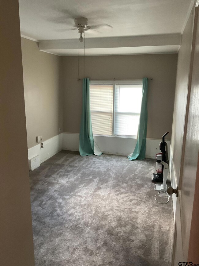 514 514 Layton, Kilgore, TX 75662 - photo 7