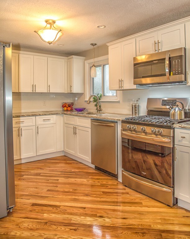 119 S Branch Pkwy, Springfield, MA 01118 - photo 3