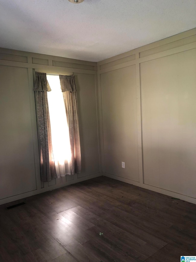 1812 Clarendon Ave, Bessemer, AL 35020 - photo 2