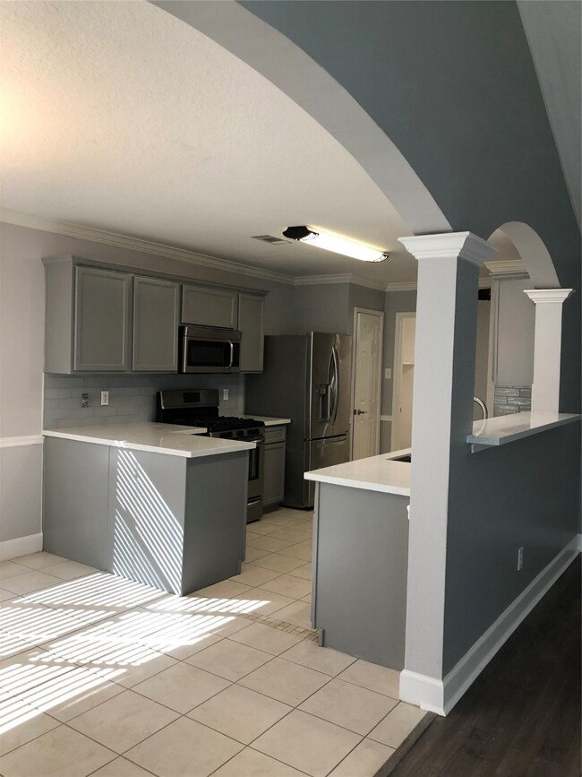 3109 Quail Run Dr, Alvin, TX 77511 - photo 7