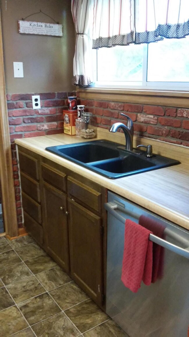 625 N 5th St, Niles, MI 49120 - photo 3