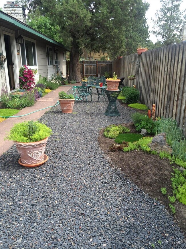 444 & 454 NE Thurston Ave, Bend, OR 97701 - photo 5