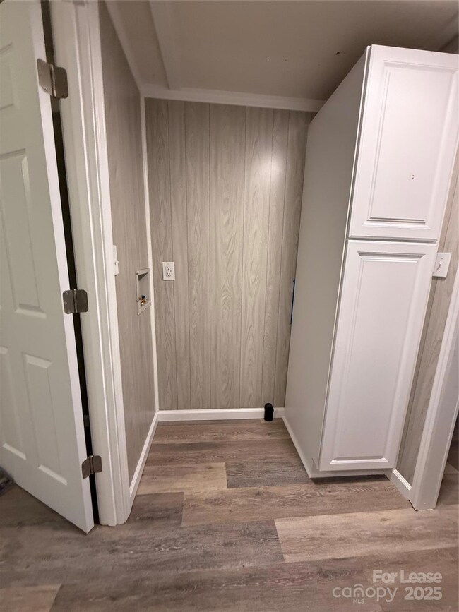 Laundry Area - Stackable