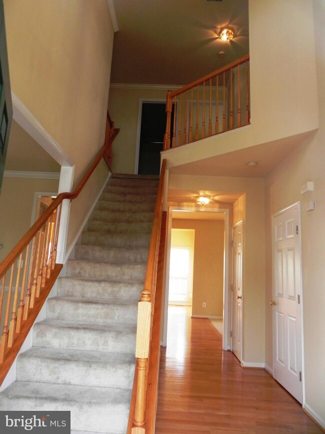 2724 Myrtlewood Dr, Dumfries, VA 22026 - photo 3