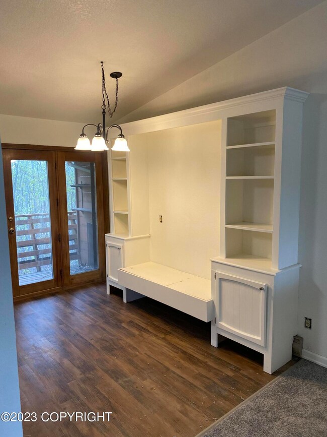 1461 S Down Wind Cir unit 4, Wasilla, AK 99654 - photo 2