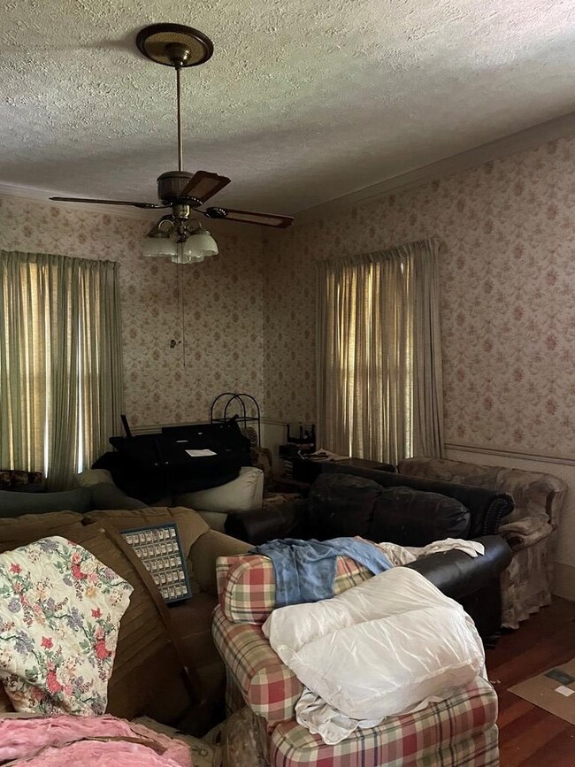 533 Harrold Ave, Americus, GA 31709 - photo 6