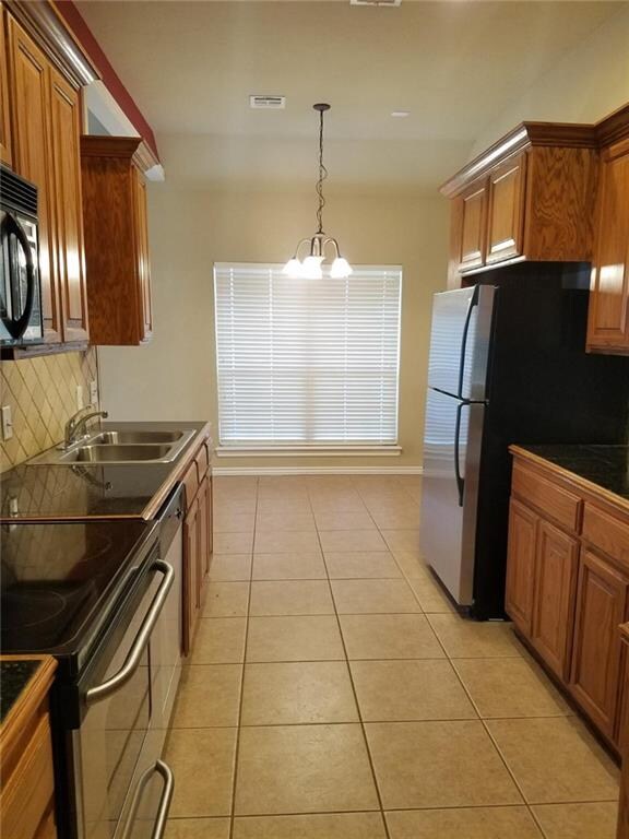 609 Kelsi Dr, Moore, OK 73160 - photo 5