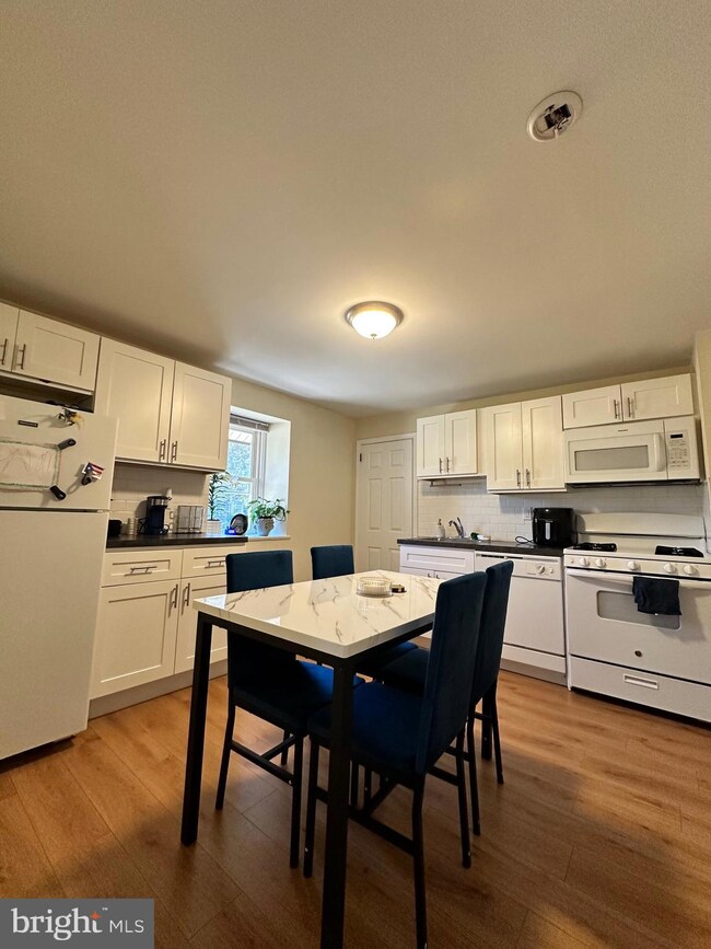 244 Highland Ave unit 6, Wayne, PA 19087 - photo 5