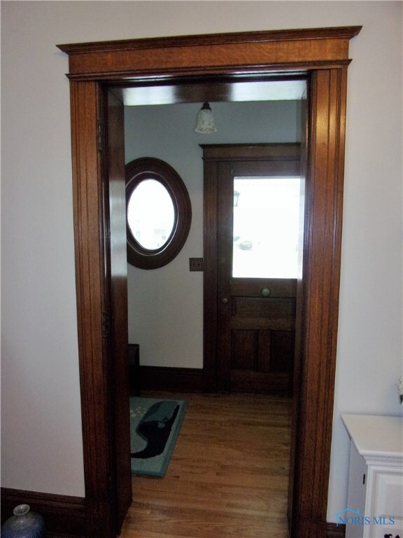 418 W 1st St, Woodville, OH 43469 - photo 3