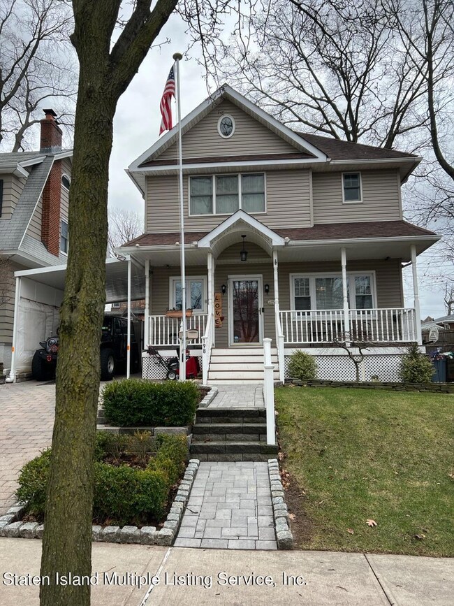 198 Crowell Ave, Staten Island, NY 10314 - photo 2