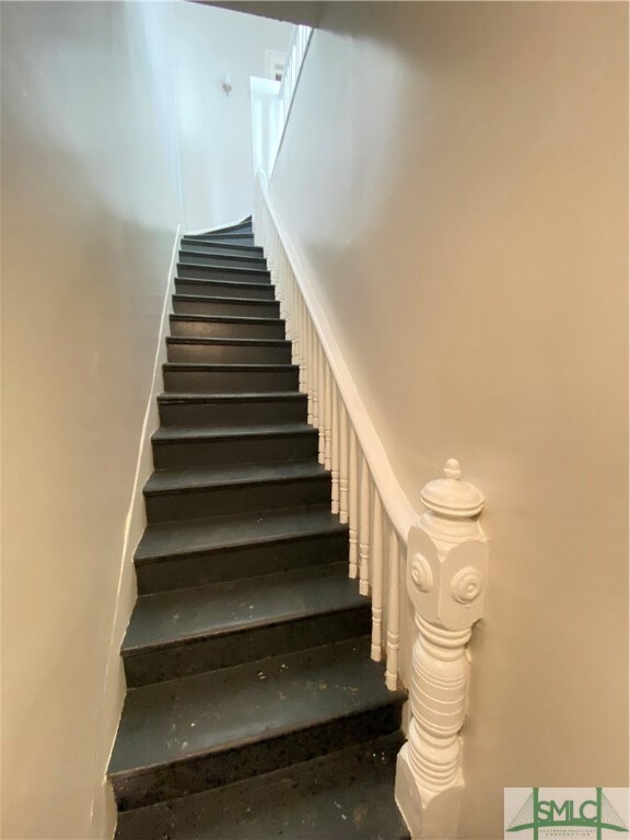 516 W 38th St unit 1/2, Savannah, GA 31415 - photo 2