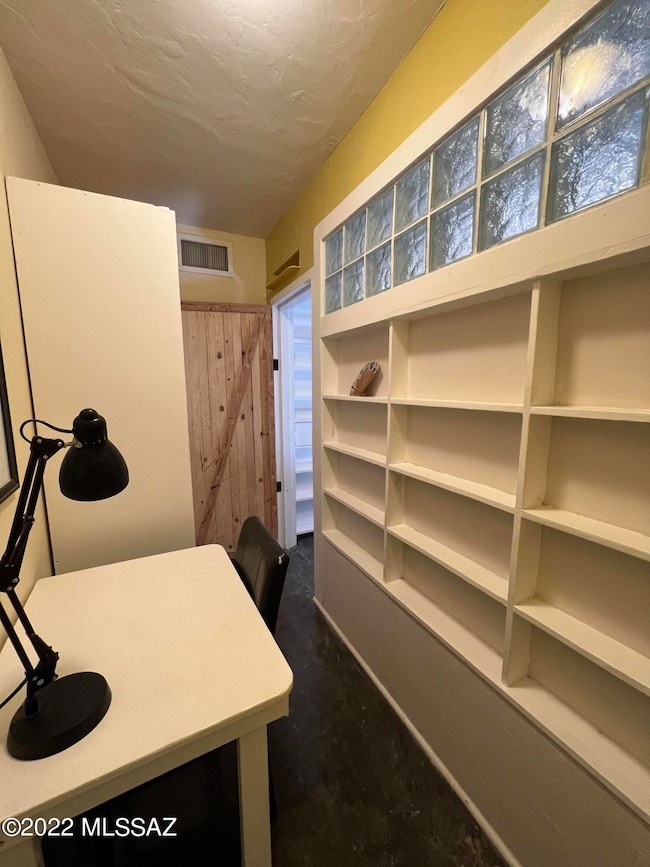 2215 E La Mirada St unit D, Tucson, AZ 85719 - photo 7