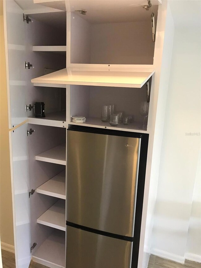 602 Ave Fernandez Juncos unit 404, San Juan, PR 00907 - photo 3