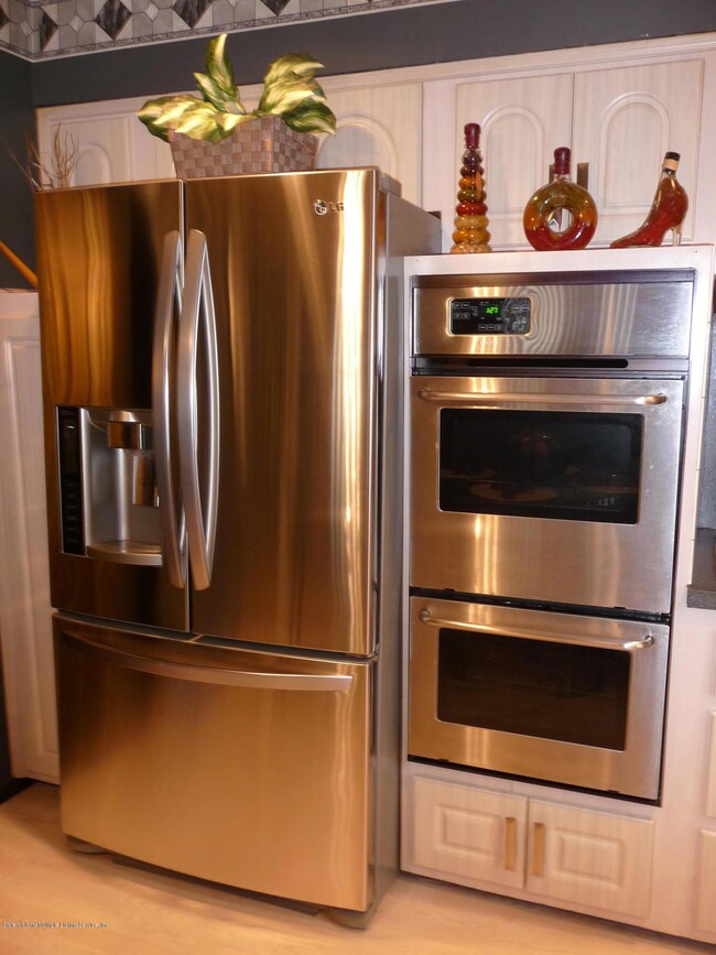 154 Woodbine Ave, Staten Island, NY 10314 - photo 6